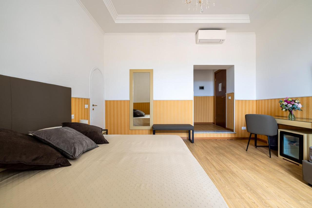 Bed & Breakfast La Maison Royale Roma